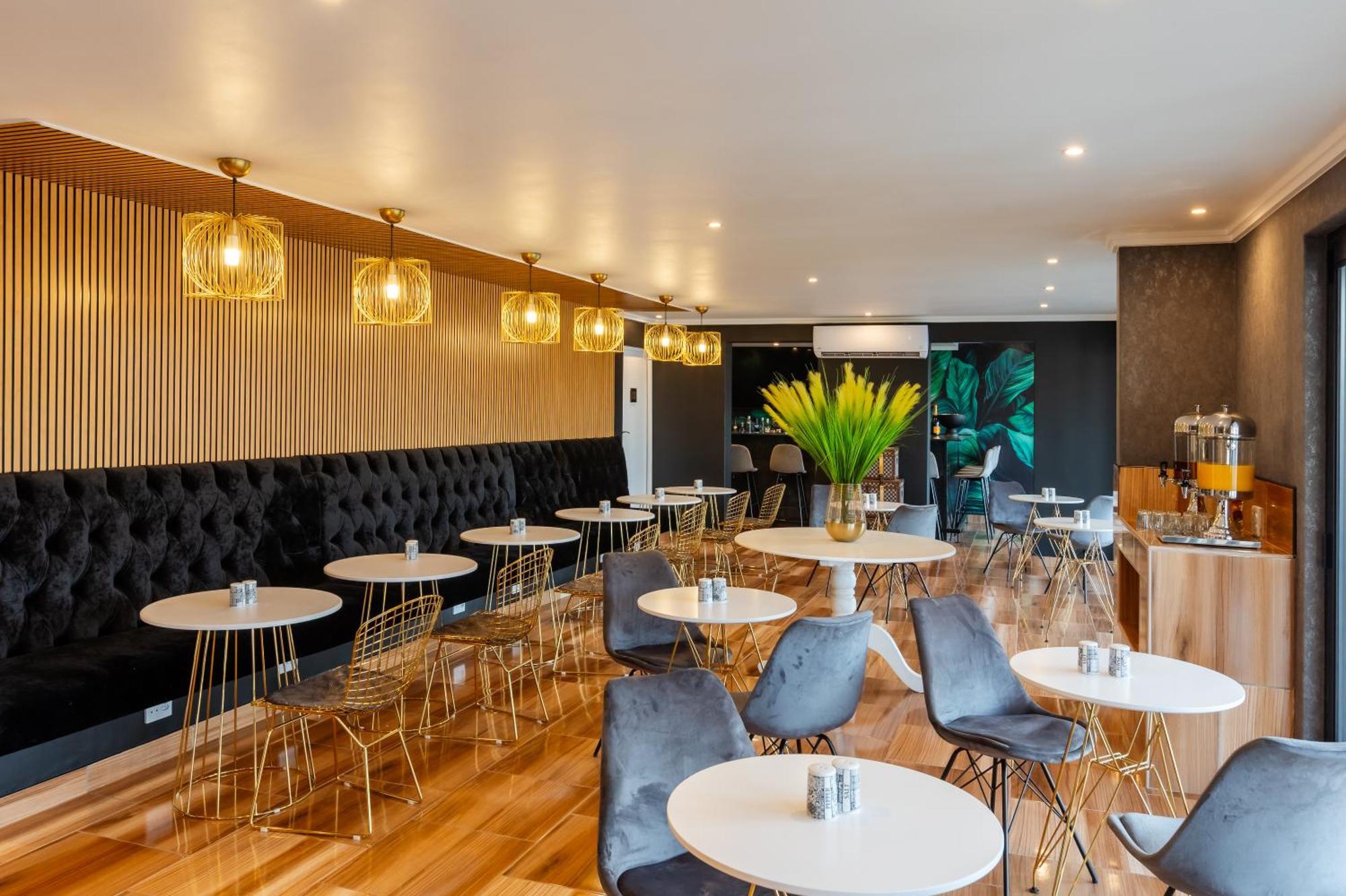 Bedfordview Hotel & Apartments ヨハネスブルグ エクステリア 写真