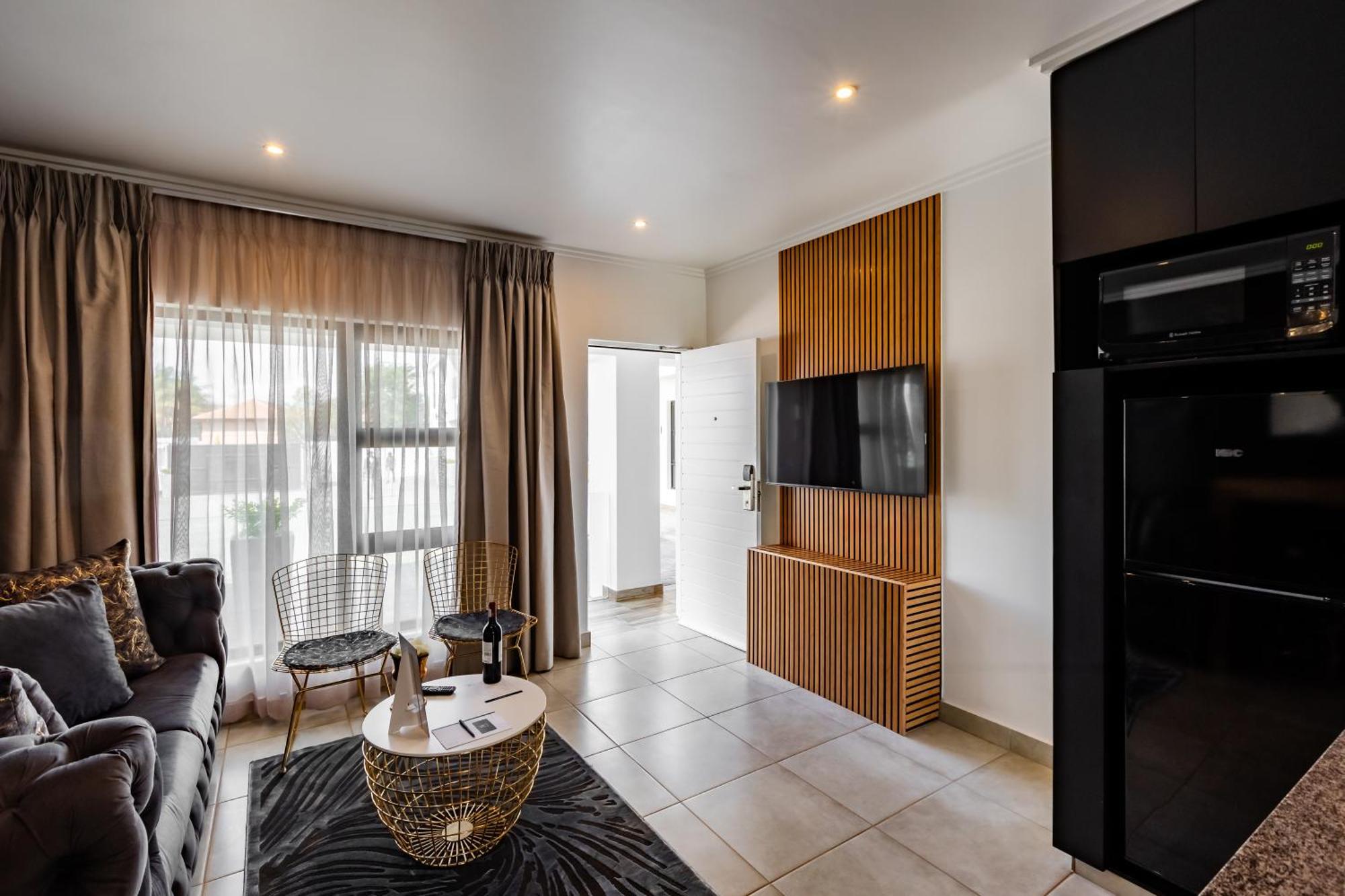 Bedfordview Hotel & Apartments ヨハネスブルグ エクステリア 写真