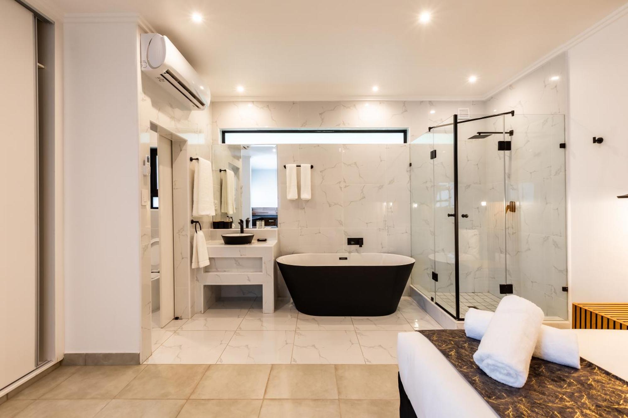 Bedfordview Hotel & Apartments ヨハネスブルグ エクステリア 写真